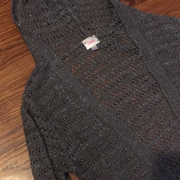 Shimmery cardigan perfect for any age - Picture 2 of 4